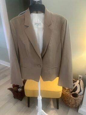 Austin Reed Women's Taupe Single-Button Blazer